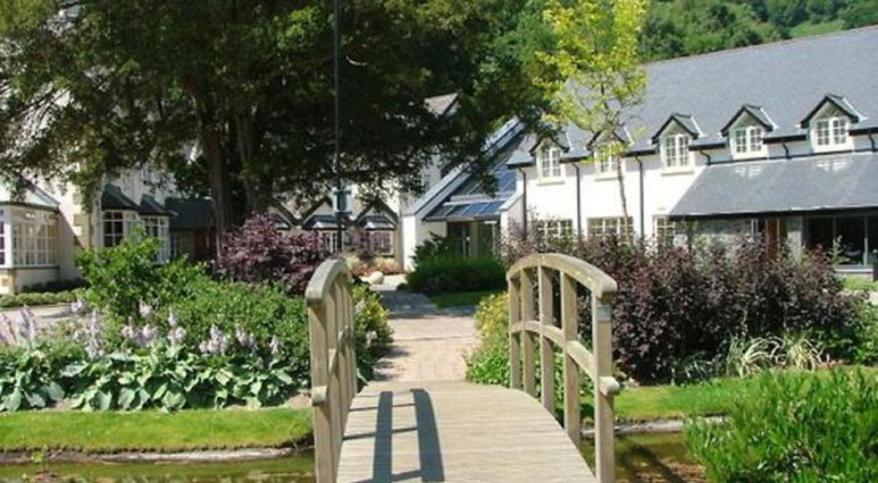 Wild Pheasant Hotel & Spa Llangollen Eksteriør bilde